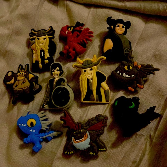 10 How to train your dragon Jibbitz croc shoe charms